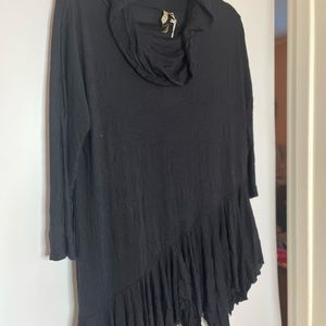 COMFY USA BLACK JERSEY TUNIC OR DRESS. S. SO SOFT AND COMFORTABLE. SEXY HEMLINE.